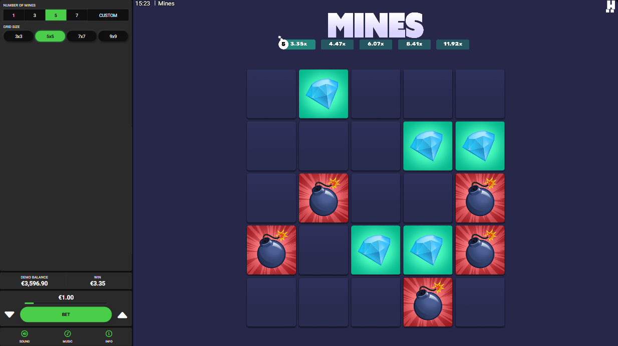 5x5 grid showing five diamonds and five bombs revealed