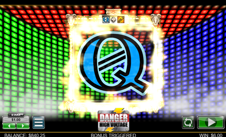 Gates of Hell bonus reveal showing the Q chosen as the sticky wild symbol for the round.